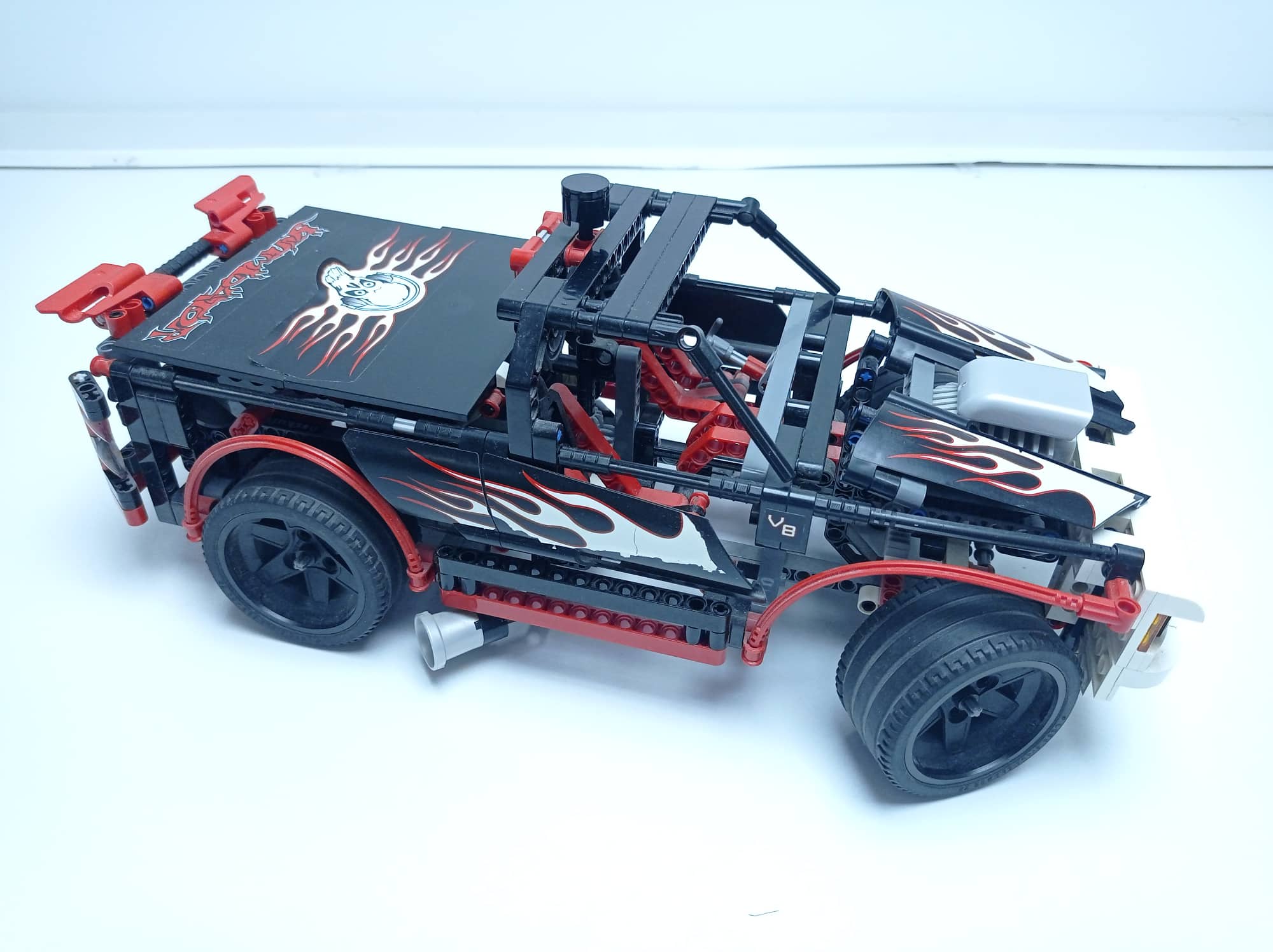 h8682 LEGO Technic 8682 - Nitro Intimidator (Használt Készlet)